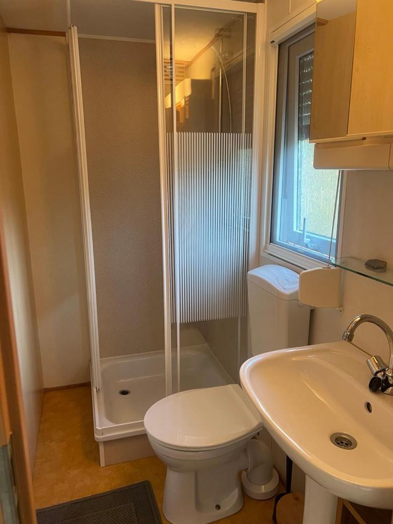 Hotel Net Achter De Dijk 125 à Bruinisse Extérieur photo